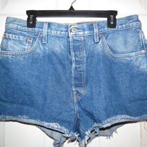 EUC Levi Strauss Womens 501 Size W34 Classic Denim Jean Shorts Button Fly